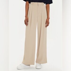 NWT! GAP 365 High Rise Wide Leg Pleated Trousers - 855968 🩷